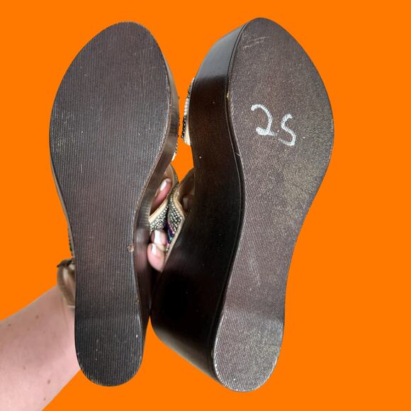 00's vintage faux wooden boho beaded y2k platform wedges Size 6 fergalicious - Picture 7 of 8